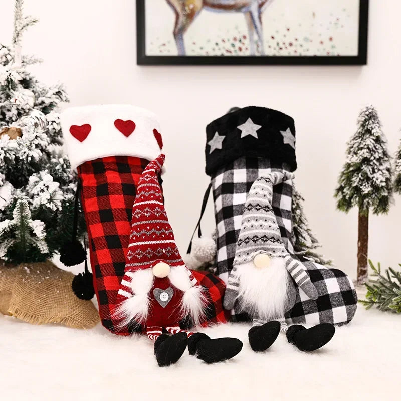 Decorative Non-fading Xmas Decoration Red And Black Checkered Christmas Socks Christmas Stocking Pendant for Gift
