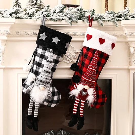 Decorative Non-fading Xmas Decoration Red And Black Checkered Christmas Socks Christmas Stocking Pendant for Gift