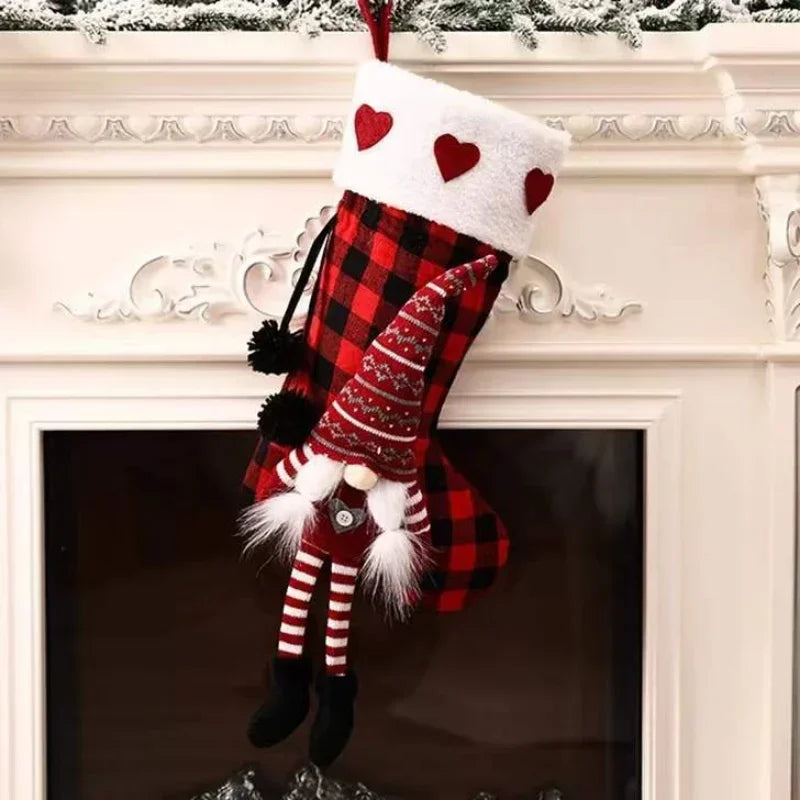 Decorative Non-fading Xmas Decoration Red And Black Checkered Christmas Socks Christmas Stocking Pendant for Gift